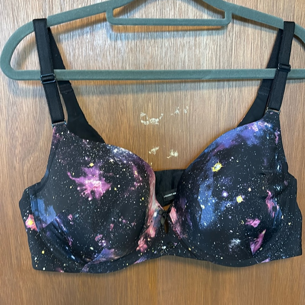 Torrid Curve Plus Size 42C 3 hook galaxy bra